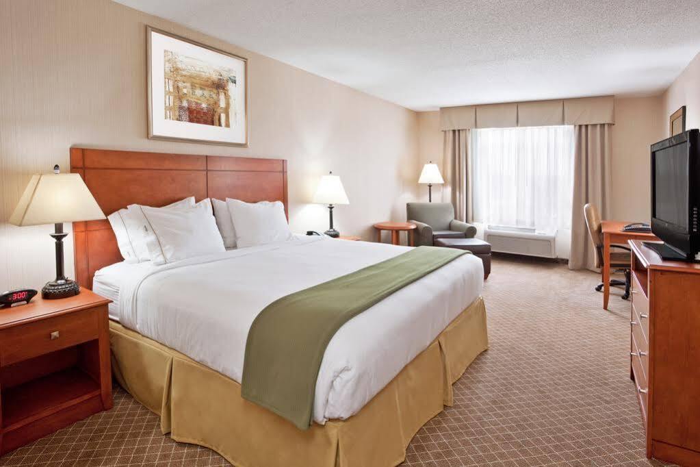 Holiday Inn Express Hotel & Suites Bay City By Ihg Extérieur photo